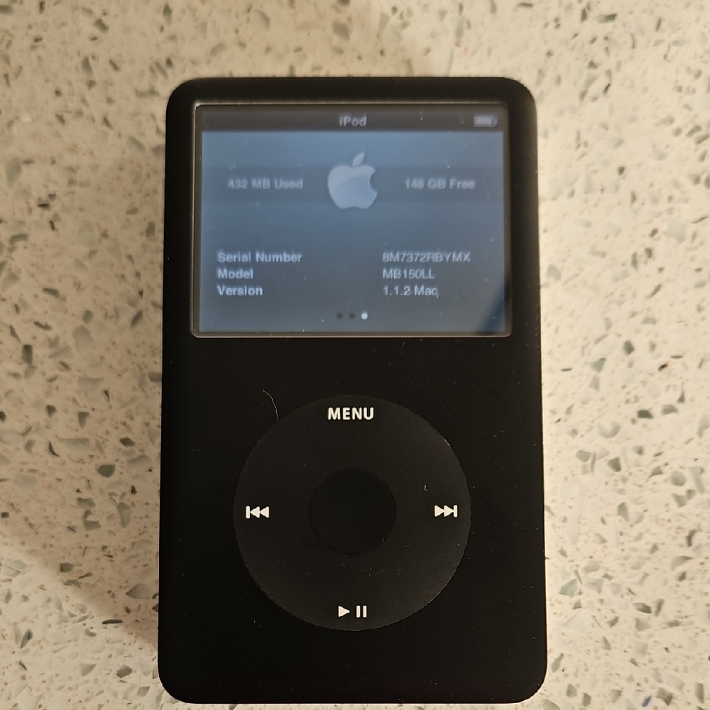 Apple iPod Classic 148GB Black